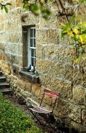 Hotel The Red Feather Inn
