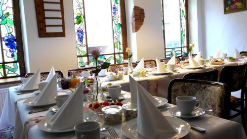 Hostal Romantisches Hotel Zur Traube Schwerin