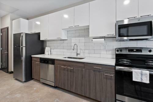 Apartamento Flashcube - Lux Dt Apts With Free Parking By Zencity