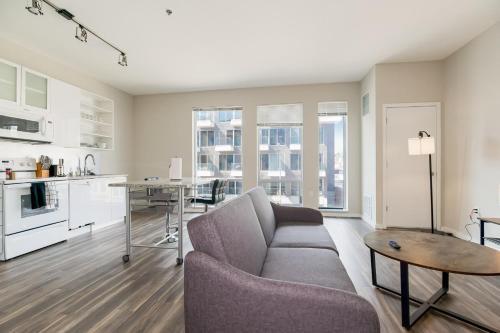 Insta-worthy Oasis Steps From Nightlife With Hot Tub! 305