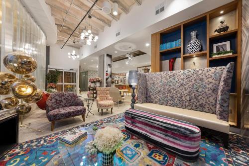 Insta-worthy Oasis Steps From Nightlife With Hot Tub! 218