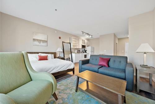 All In One Resort Style Vacation With Pool 353