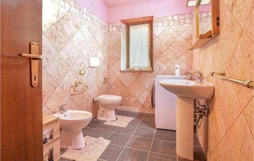 Nice Home In Roccastrada With 3 Bedrooms