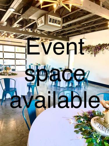 Cozy Pet Friendly Queen Room Near Purina