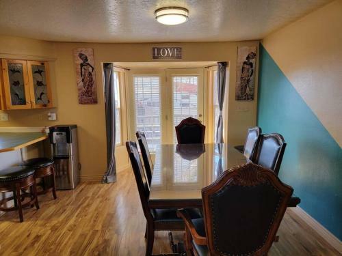 Apartamento Privately Located Spacious 3 Bedroom Home