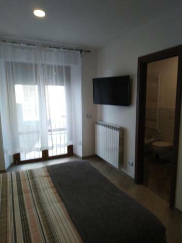 Hostal Cristallo Di Neve