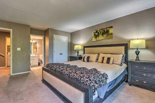 Ozarks Cabin With Screened Porch And Resort Perks!