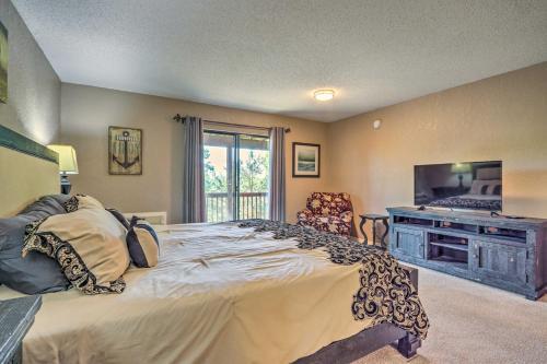 Ozarks Cabin With Screened Porch And Resort Perks!