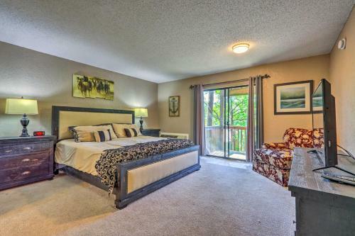 Ozarks Cabin With Screened Porch And Resort Perks!