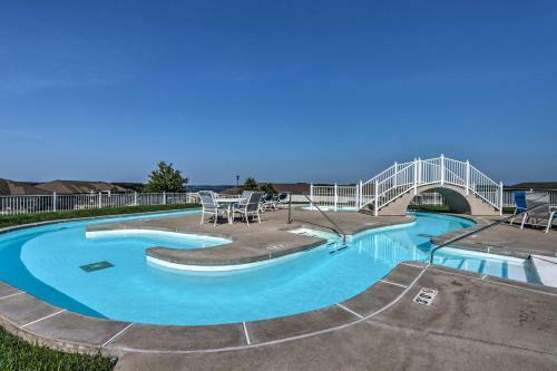 Apartamento Top Floor End Unit Condo With Resort Perks!