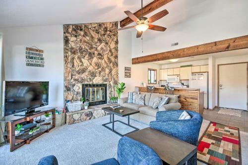Apartamento Lakefront Osage Beach Retreat With Pool Access!