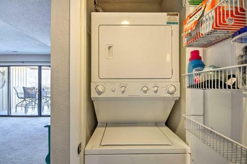 Apartamento Quaint Lake Osage Condo With Balcony And 3 Pools!