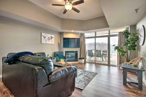 Apartamento Updated Lakefront Condo And Patio And Pool Access
