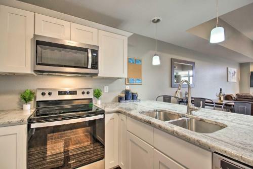 Apartamento Updated Lakefront Condo And Patio And Pool Access