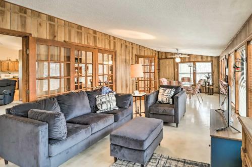 40-acre Poplar Bluff Nature Lovers Paradise!