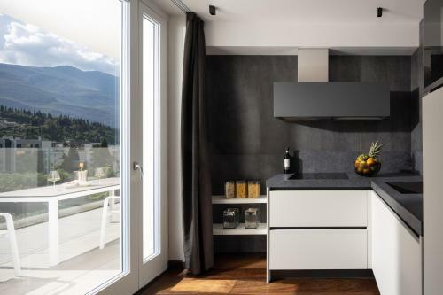 Aris Apartments & Sky Pool - Tonellihotels