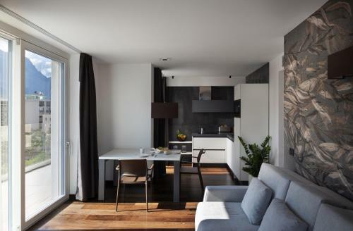 Aris Apartments & Sky Pool - Tonellihotels