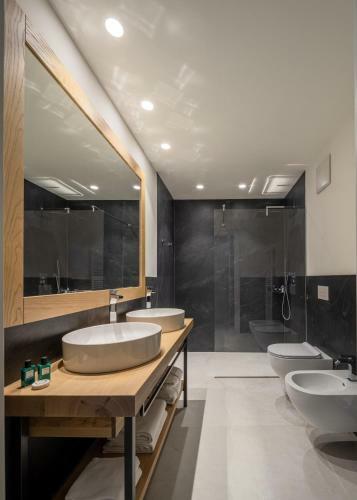 Aris Apartments & Sky Pool - Tonellihotels