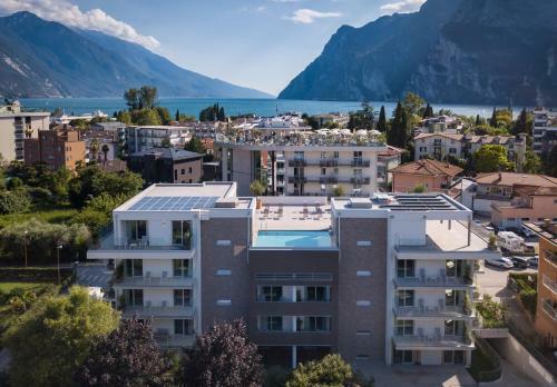 Aris Apartments & Sky Pool - Tonellihotels