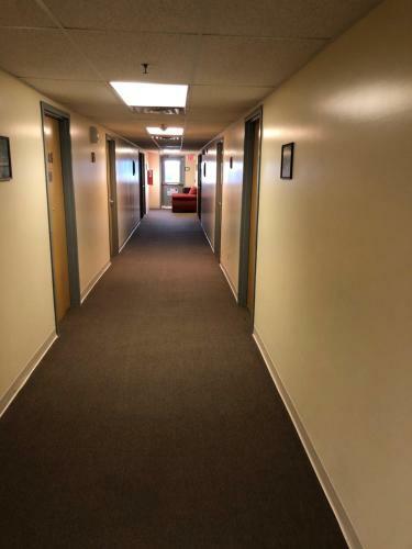Hotel Simple Rewards Inn