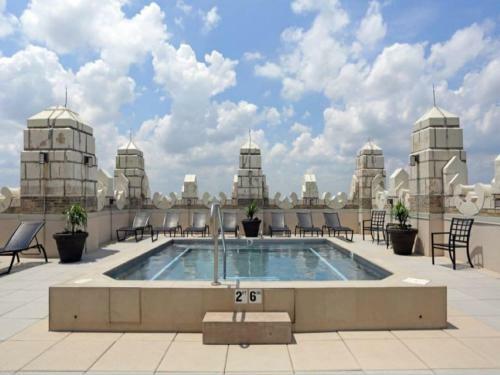Apartamento Jacuzzi In The Sky Luxe Condo By Cozysuites