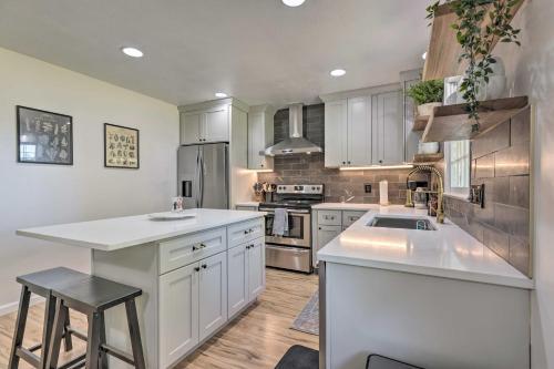 Springfield Home With Office About 38 Mi To Branson!