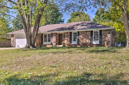 Springfield Home With Office About 38 Mi To Branson!