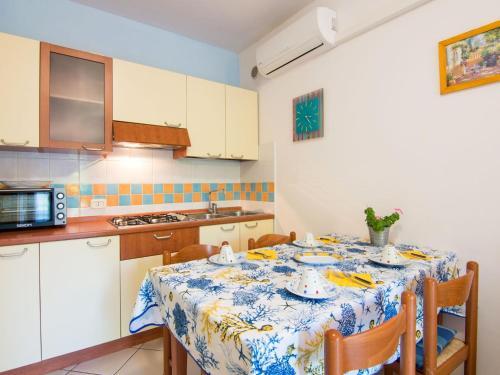 Delightful Holiday Home In Rosolina With A Shared Pool