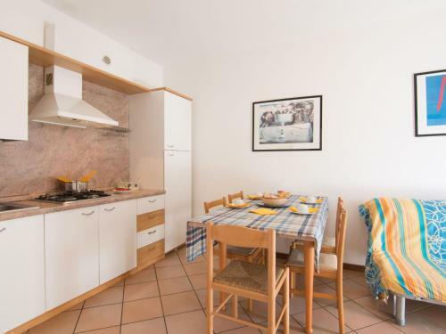 Elegant Holiday Home In Rosolina With A Shared Pool