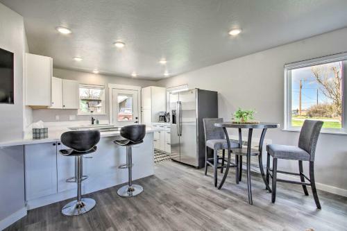 Bright And Modern Augusta Home - Walk To Town!