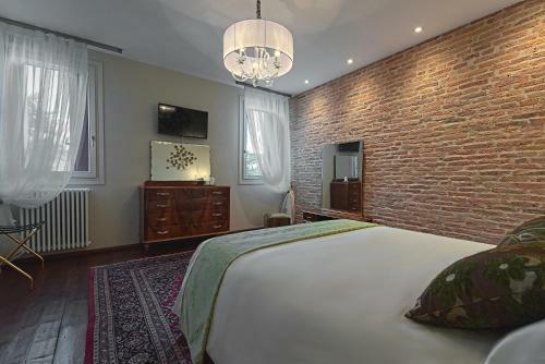 Hostal 28 Alla Rotonda