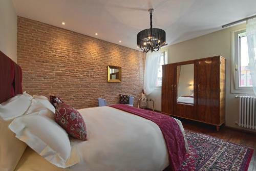Hostal 28 Alla Rotonda