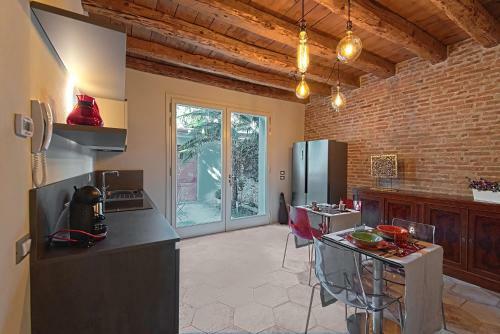 Hostal 28 Alla Rotonda