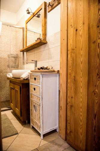 Chalet Des Arts - Charme Apartment With Spa