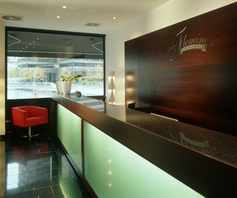 Hotel Flemings(.)
