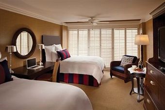 Portola Hotel & Spa