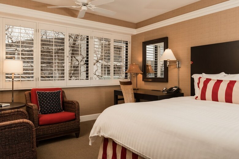 Portola Hotel & Spa