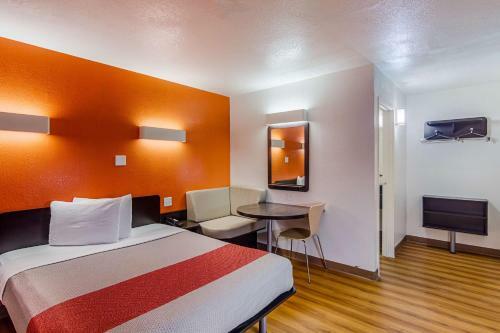 Motel 6 Ardmore