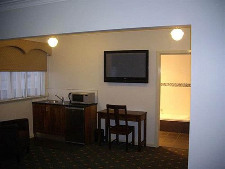 Motel 503 On Princes Drive