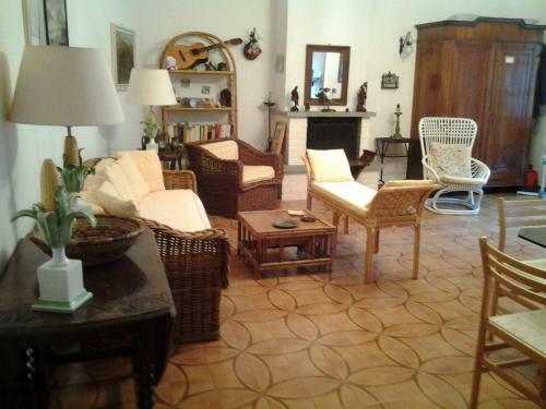 Apartamento Villa Fronte Mare Con Piscina