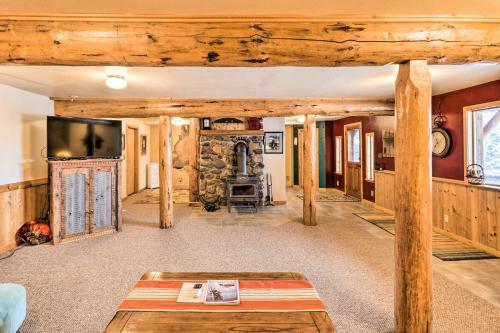 Columbia Falls Escape Near Glacier Natl Park