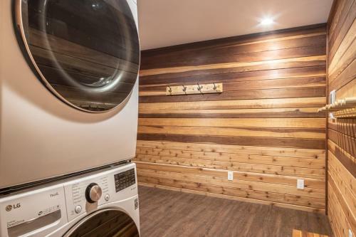 Skycrest 1728