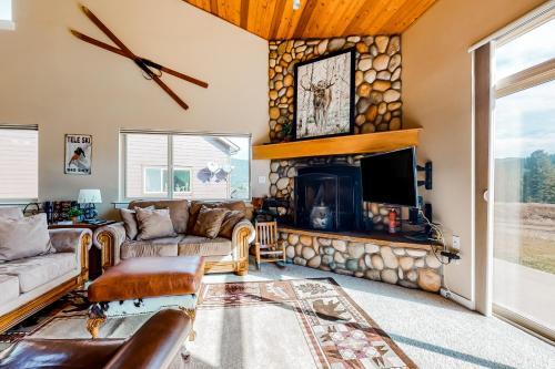 Firelight Chalet 94