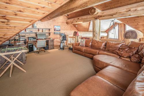 Moon Rider Ski Chalet