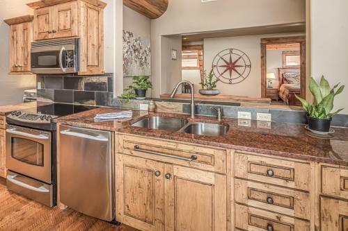 Moon Rider Ski Chalet