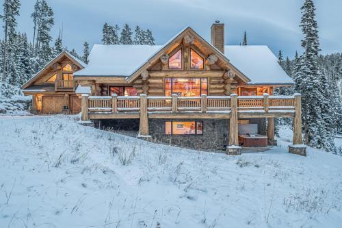 Moon Rider Ski Chalet