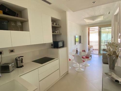 Sea View Embassy Apartment