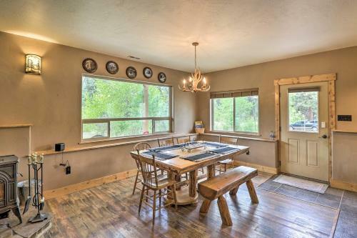 Quiet Riverside Retreat - Hike, Fish And Ski!