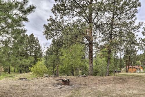 Quiet Riverside Retreat - Hike, Fish And Ski!