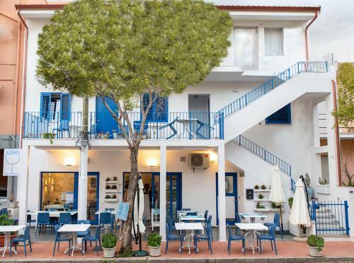 Hostal Bed & Blu